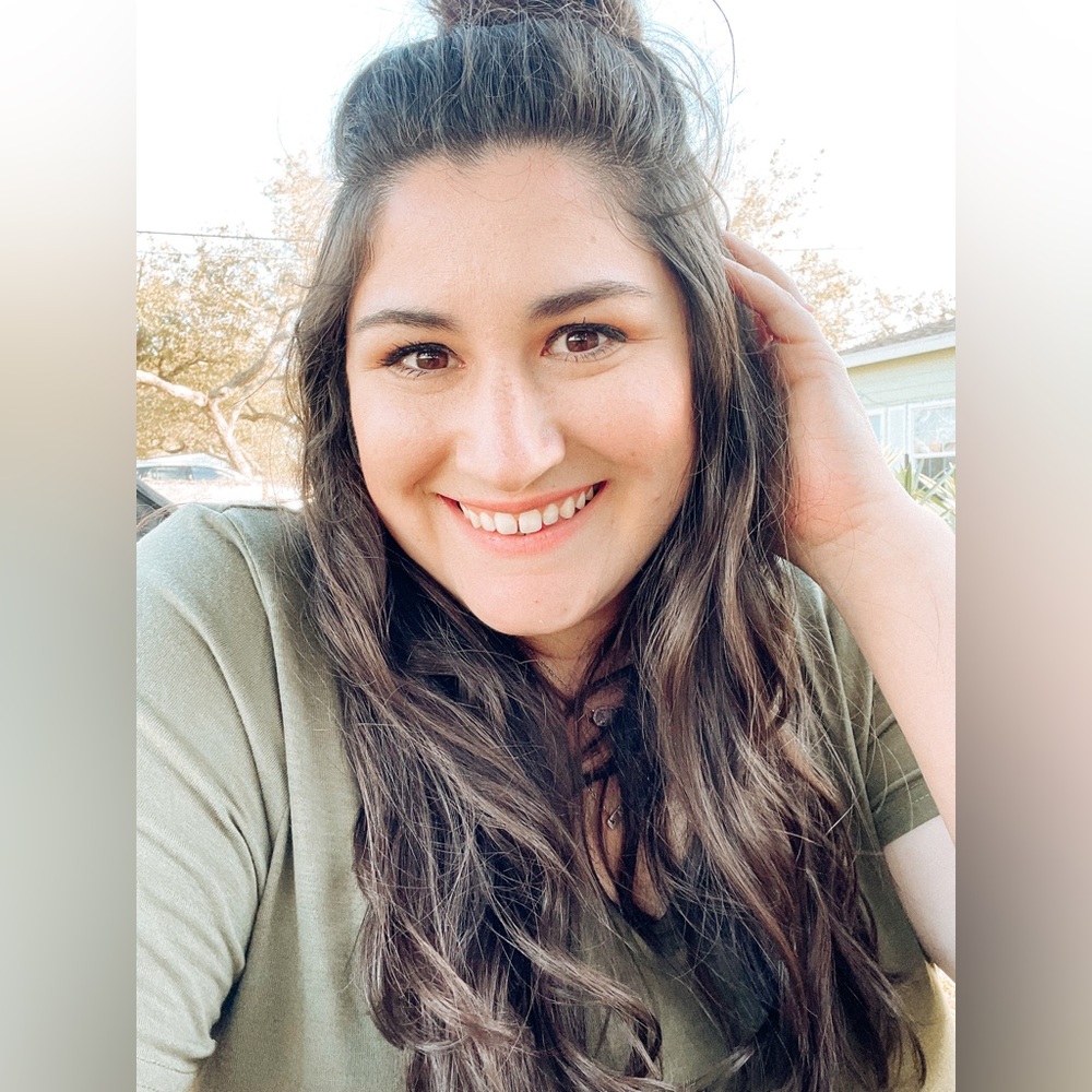 Meet your Posher, Carissa
